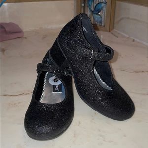 Toddler size 9 dress shoes